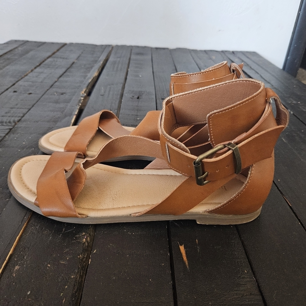 Bohme Women's 8 Tan Brown Strappy Sandals Ankle Gladiator Boho Fall Girly Indie